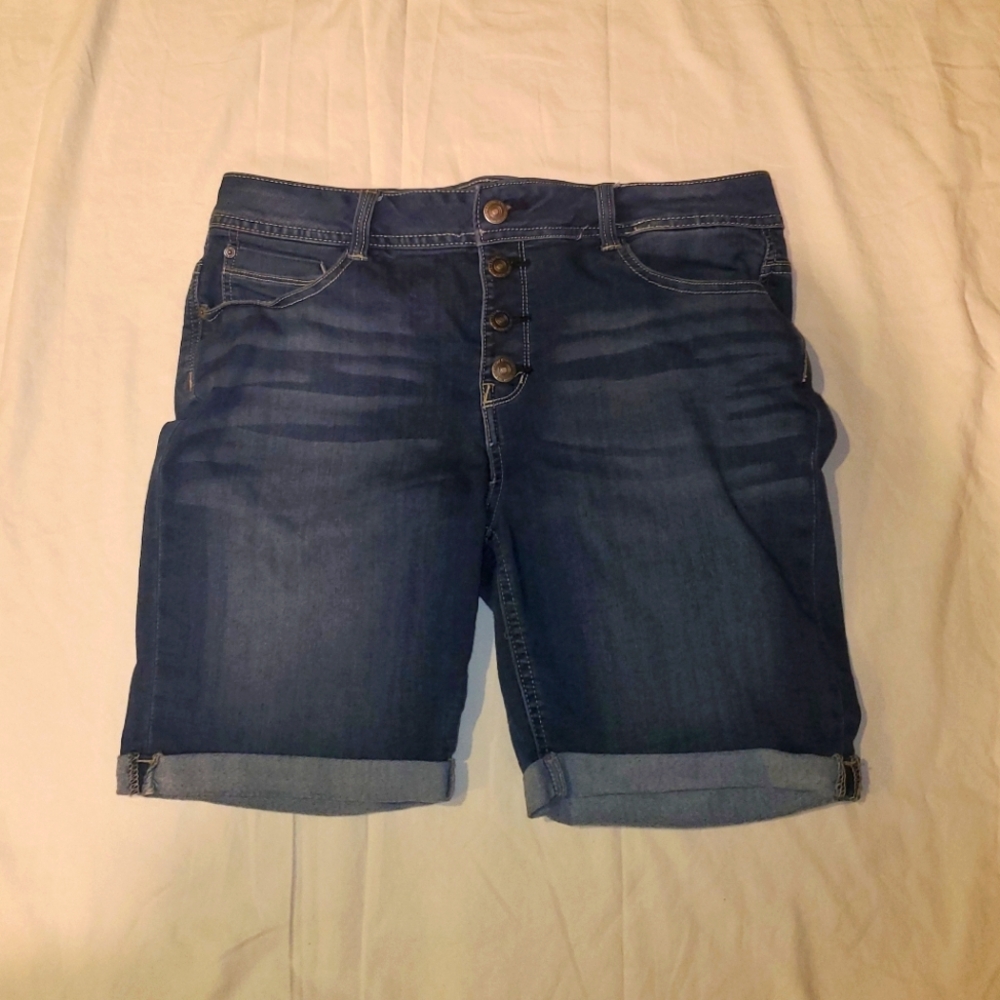 Wildflower jean shorts Button fly